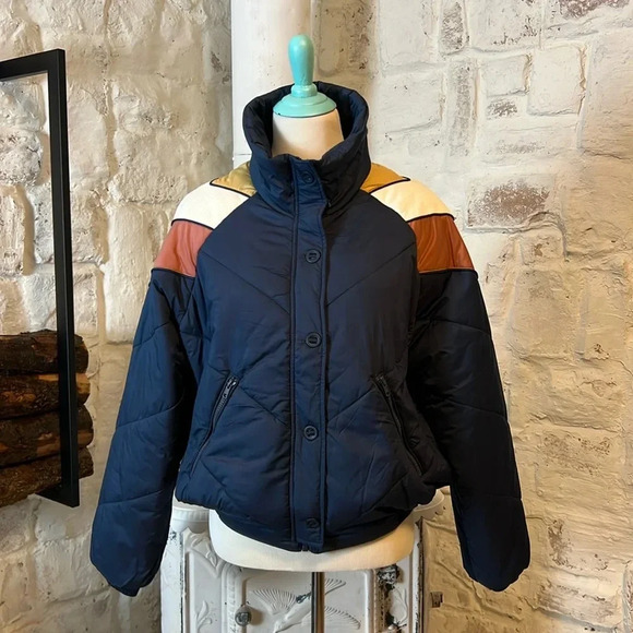 Wishlist Jackets & Blazers - Wishlist | 70s Style Chevron Accent Puffer Jacket